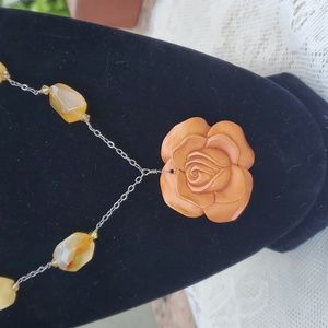VINTAGE Wood carved Rose and stone necklace
